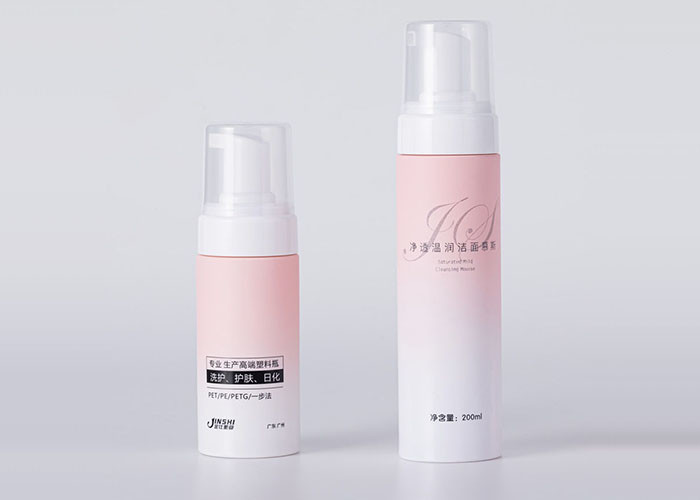 Soft Silicone Brush Pump Plastic Foam Bottle 100ml 200ml For Face Clean Products Packaging
