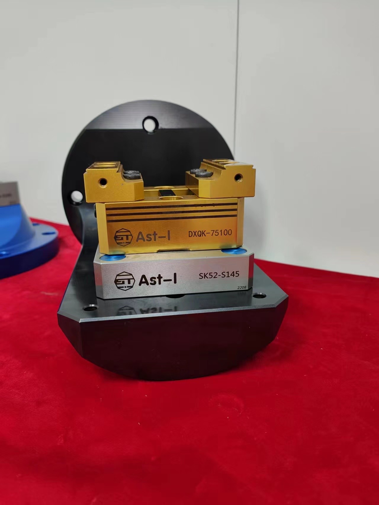 Gripper Teeth Axis Fixtures 77mm Dovetail Fixture CNC For 5 Axis Riser