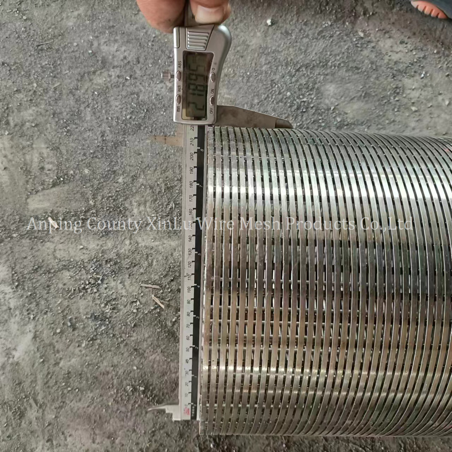 Stainless Steel 201 205 321 304 304L 316 316L Sand Control Wedge Wire Oil Well Screen Tube Strainer Pipe