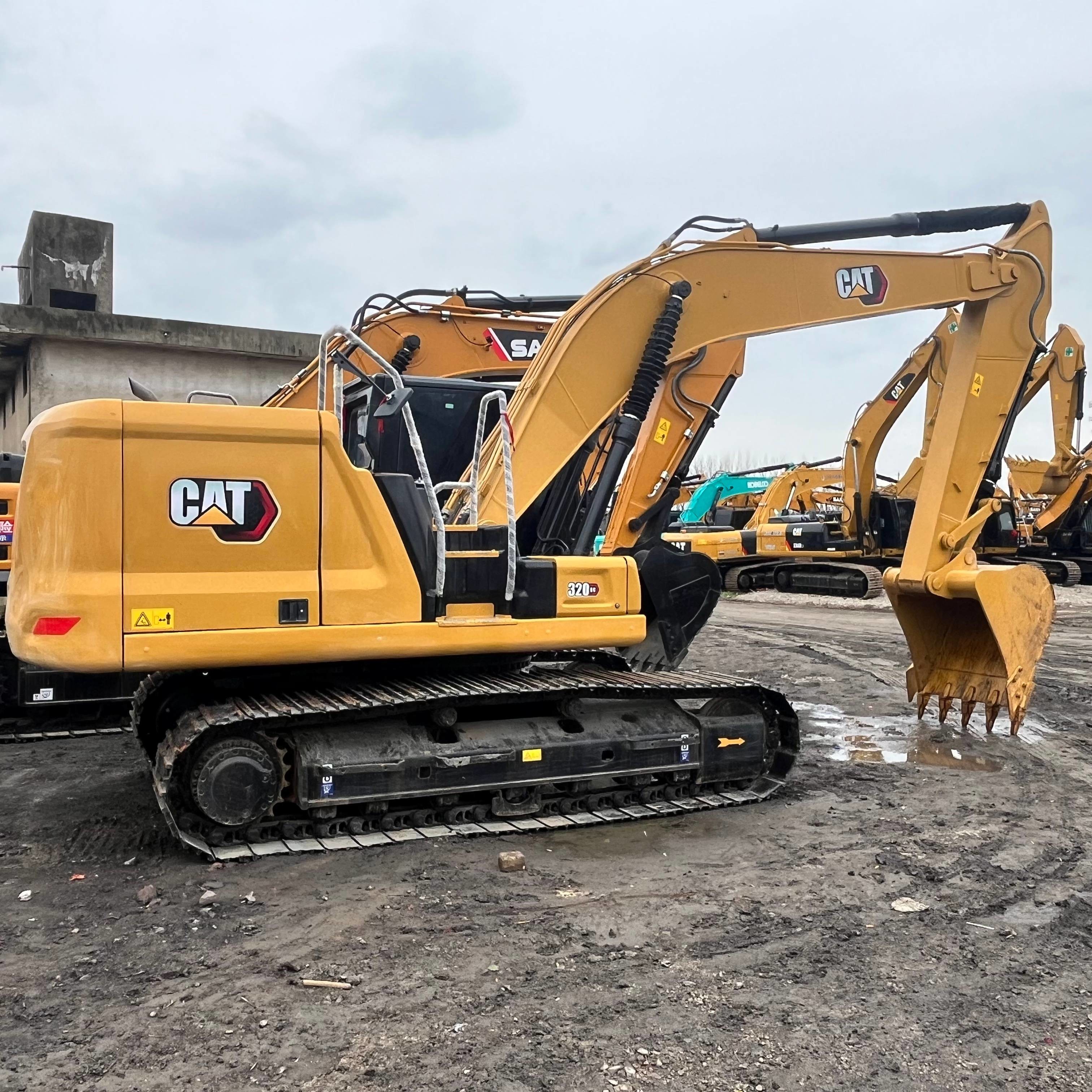 Used Cat 320GC Mining Excavators Construction Secondhand 20 Ton Large Digger