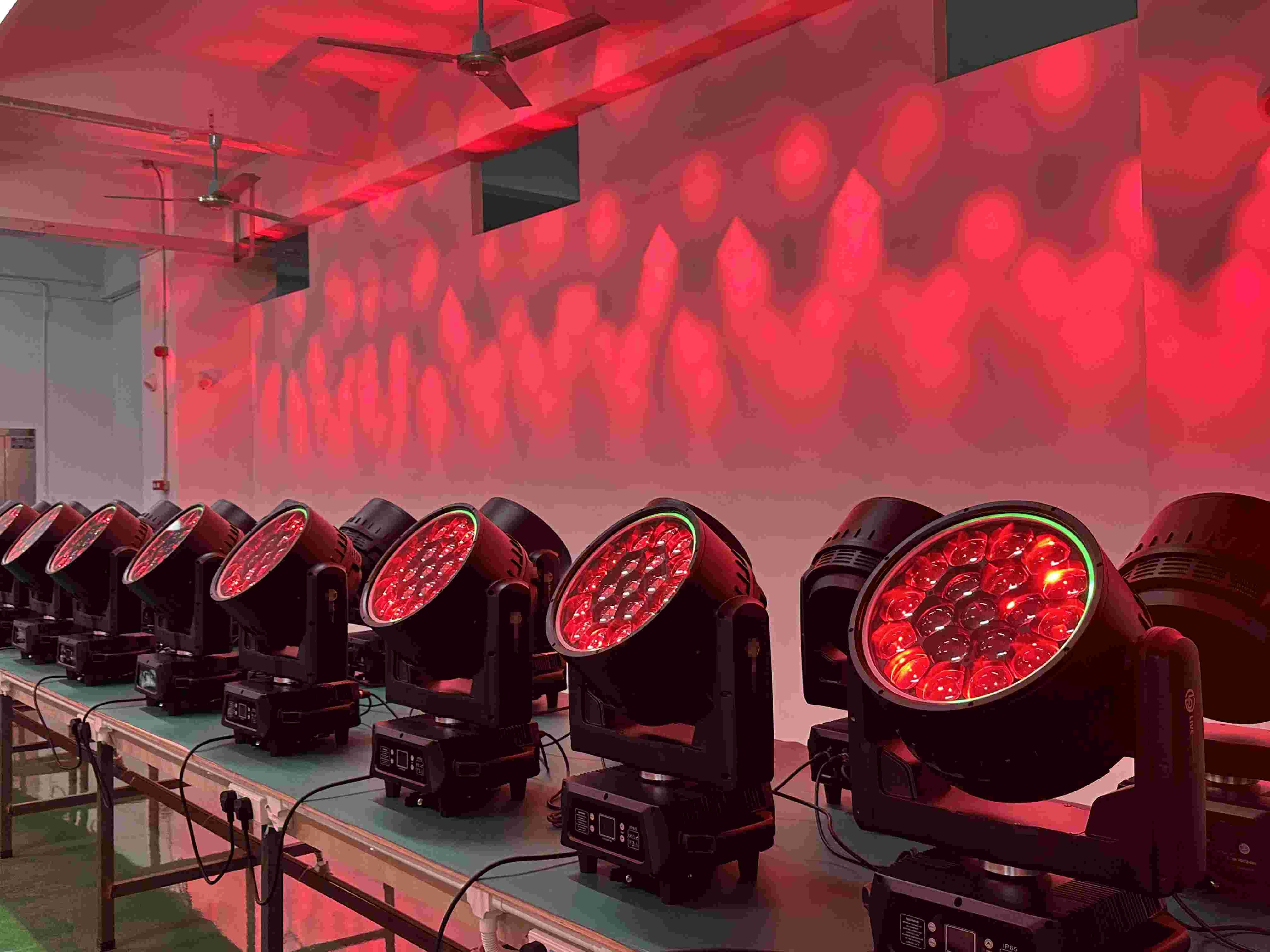 19*40W B-EYE Waterproof IP65 Moving Head Wash Stage Lights For Outdoor