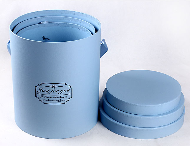 Luxury Custom Made Round Cardboard Boxes for Roses Packaging Accepting Custom Orders