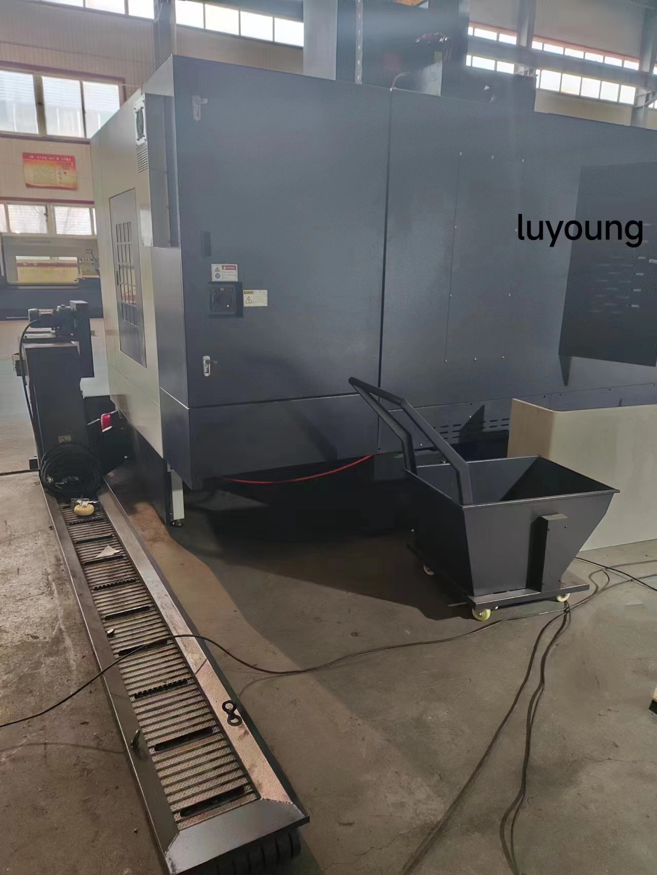 High Precision 5 Axis Vmc Machine VMC1270 5 Axis Aluminium Cnc Milling Machine Automated