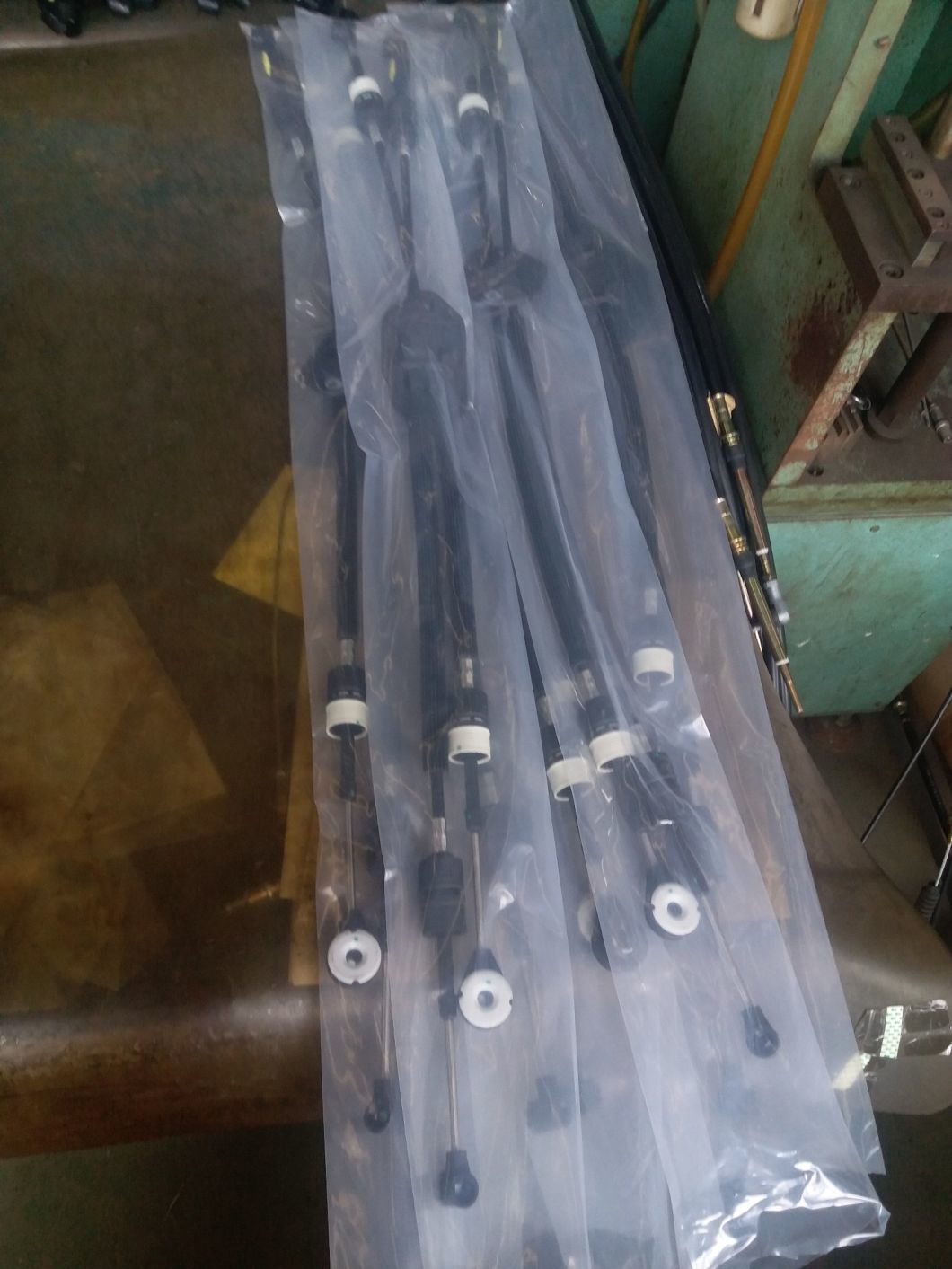 Auto Gearshift Transmisson Shift Cable for Benz