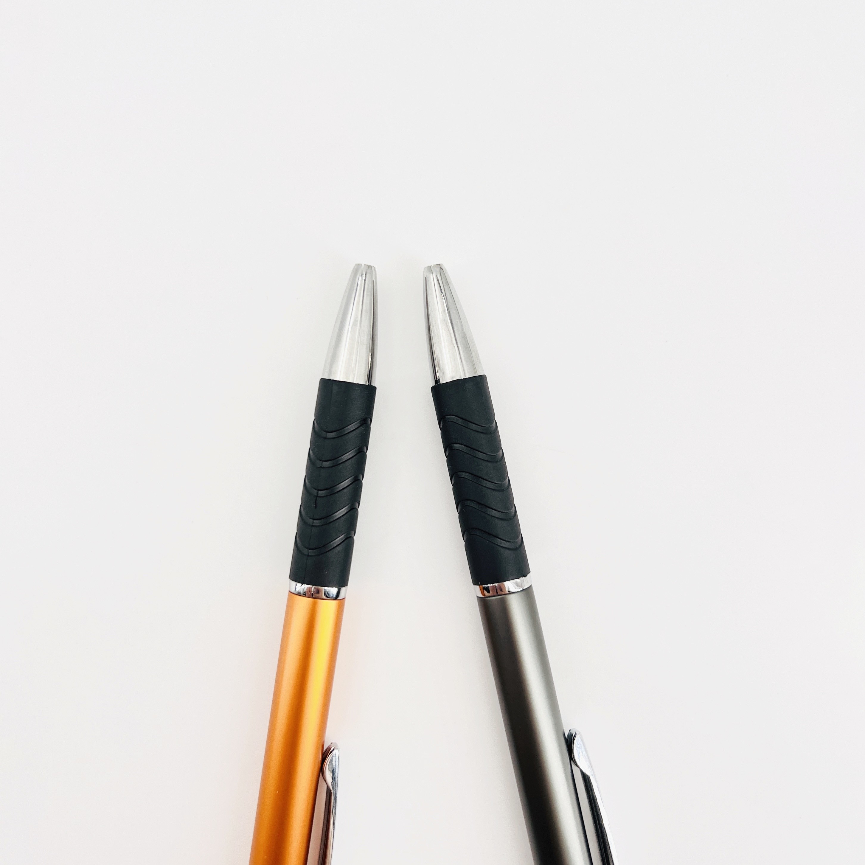 Non-slip Rubber Pen Grip Aluminum Ballpoint Pen Lightweight Colorful Metal Ball Pen
