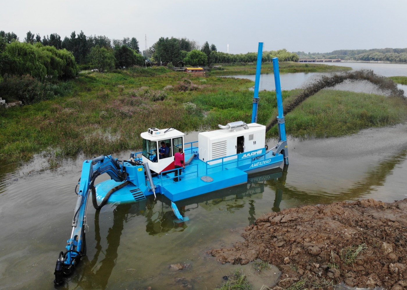 CCS Standard JULONG Amphibious Excavator Manufacturers With 6m Dredging Depth