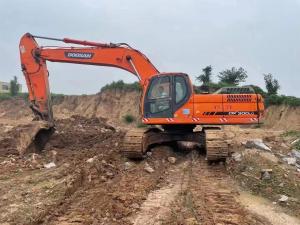 China DX300LC Used Doosan Excavator 30 Ton Large Mining Excavator on sale