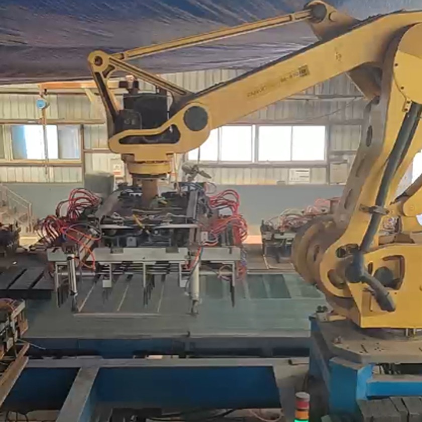 Fully Automatic Robot Stacking Clay Brick Making Machines With Capacity 10000-30000 Bricks/Hr