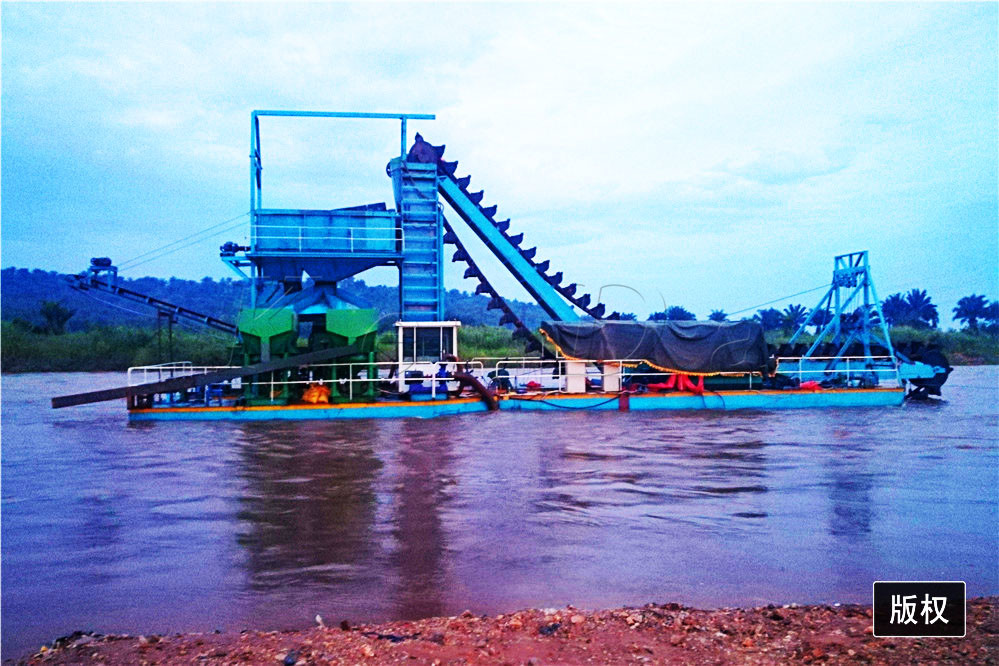 Bucket Chain Dredger Gold Dredging Equipment Working Capacity 120t/H Mining