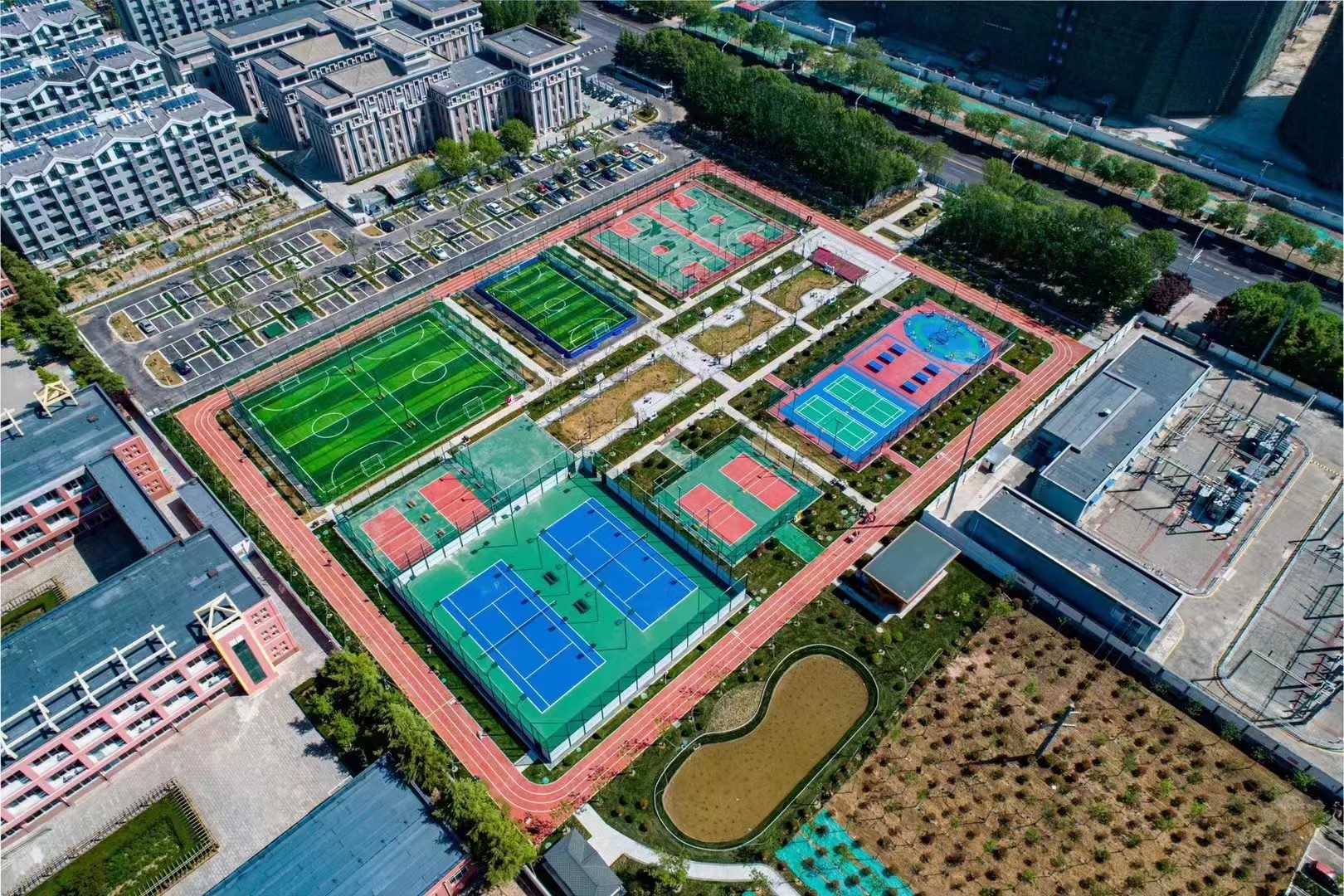 Customized Rubber Material Athletic Running Tracks With Length 400m