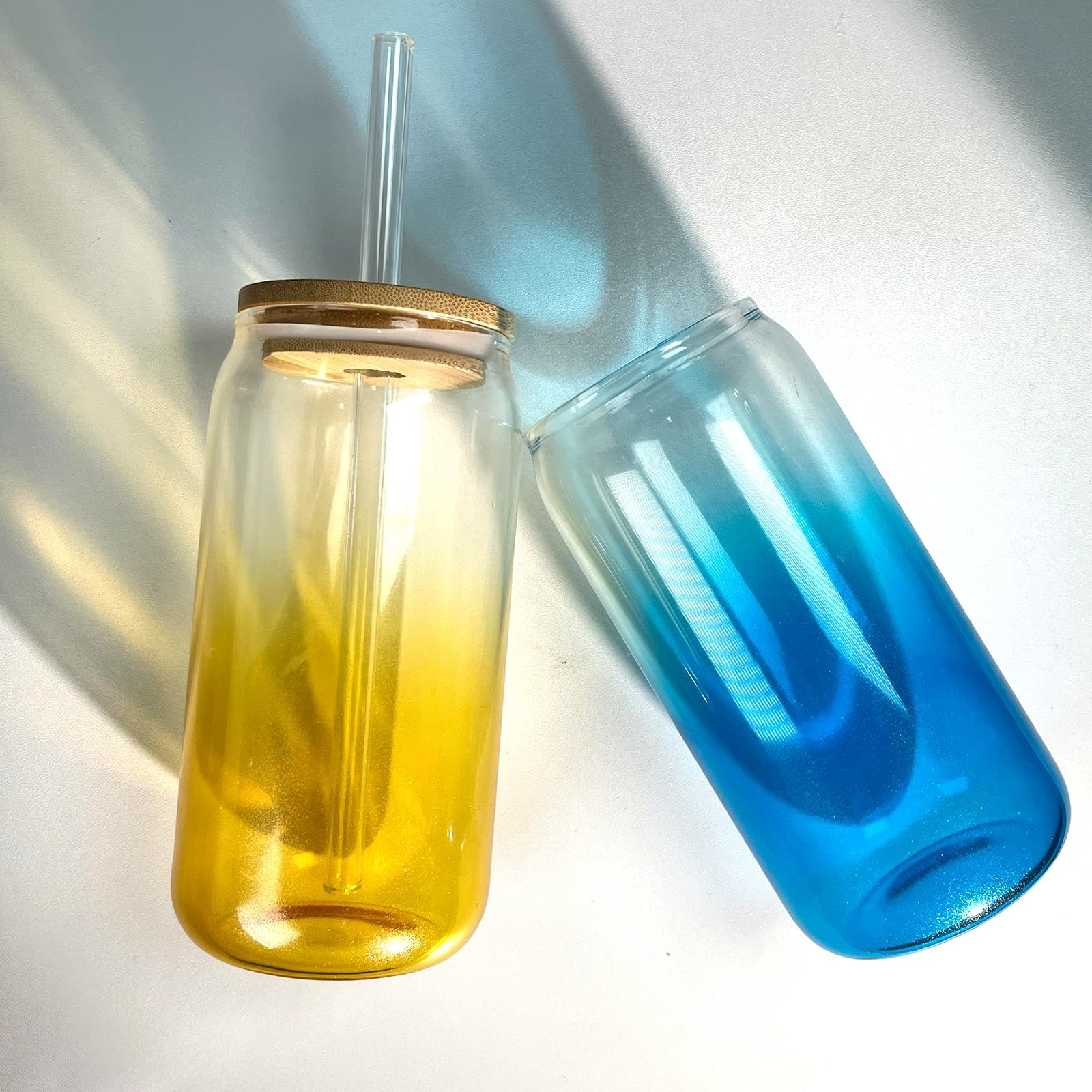 Lightweight Colored Borosilicate Glass Smoothie Tumbler With Straw 18 Oz Glass Water Bottle Colorful Reusable Glass Cups Glassware Sets 4 Packs