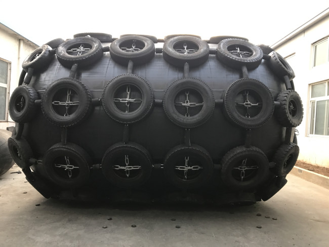 Marine Offshore Protection Ship Rubber Fender Pneumatic Customized Sizes