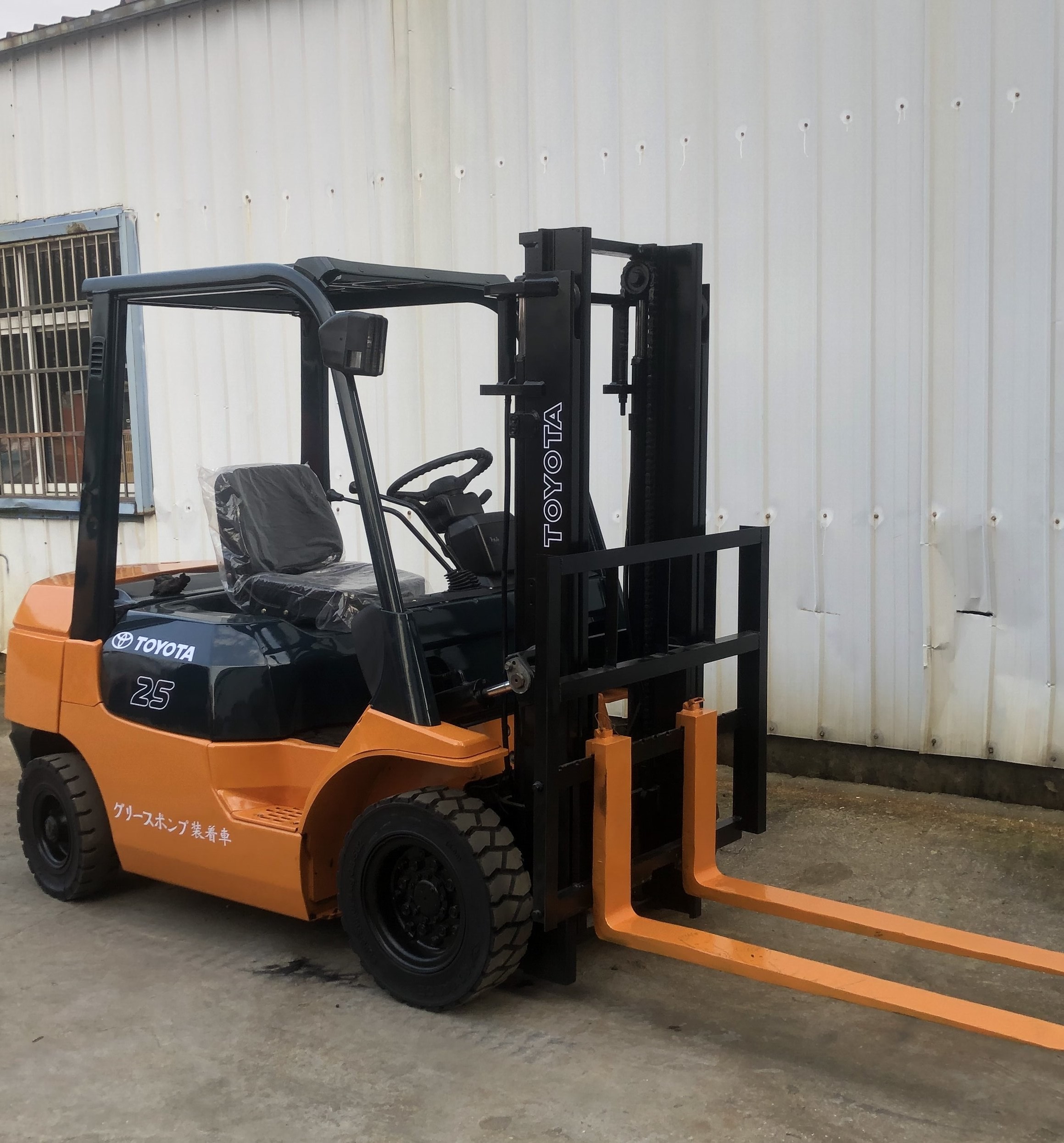 Diesel 2.5 Ton Toyota Forklift Two Stages 3000mm Lifting Height 3m lifting Height