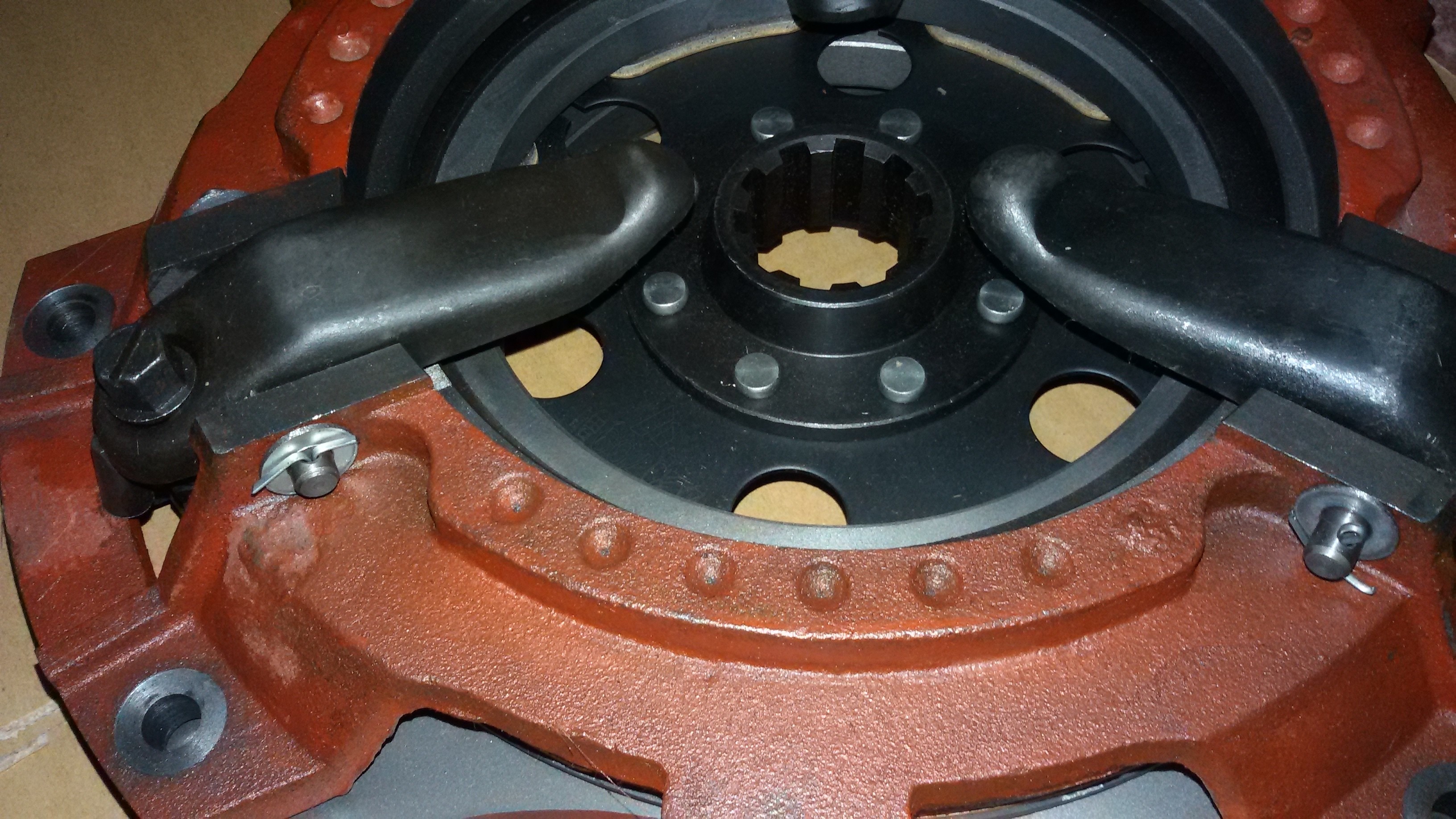 Chinese manufacturer clutch cover clutch pressure plate QC480/130 with high quality