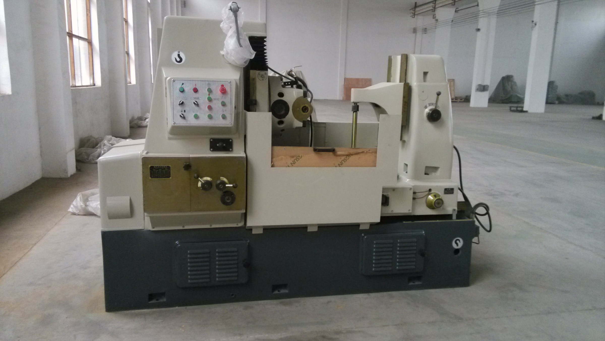 Horizontal CNC Hobbing Machine , Precision Universal Gear Shaving Machine