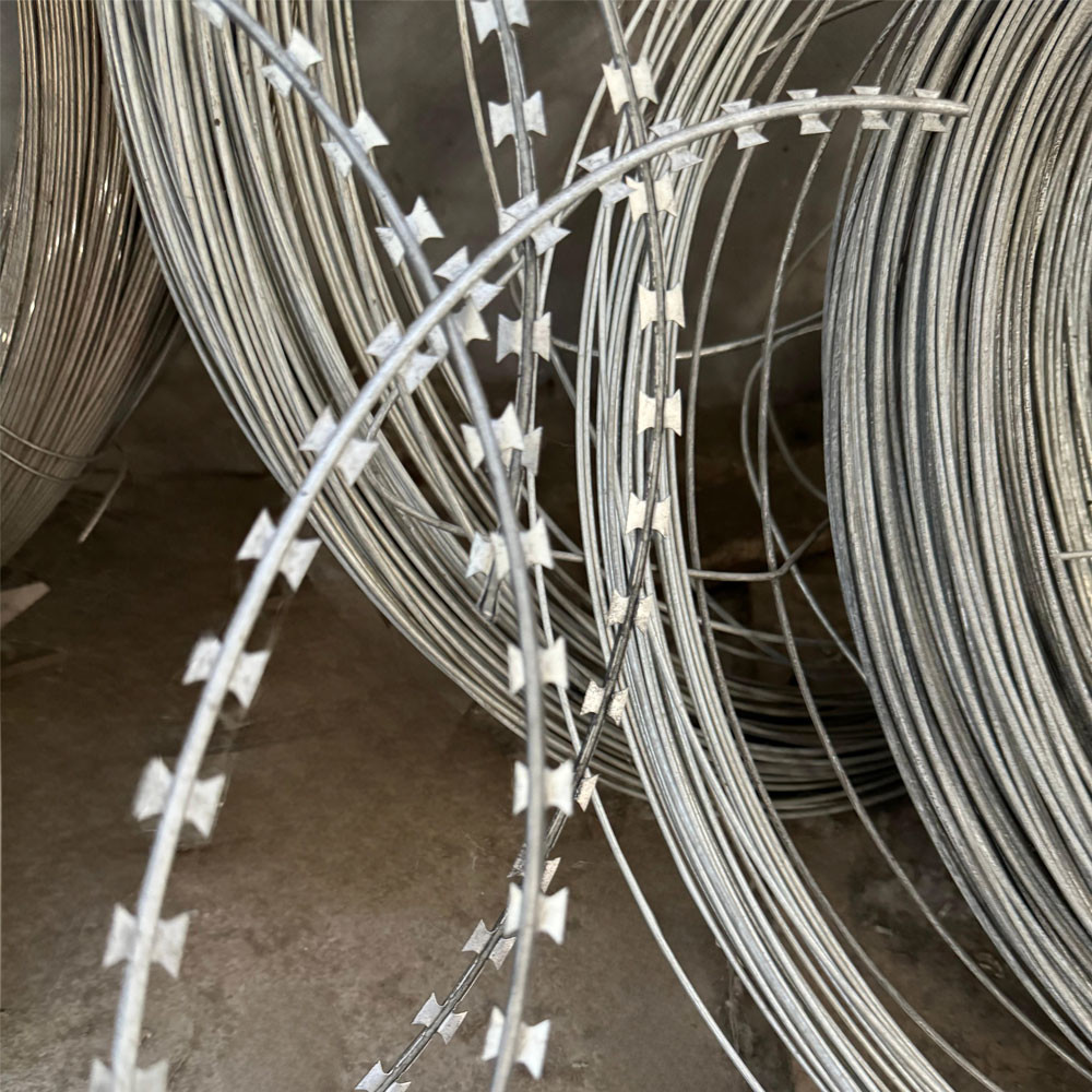 security fencing razor barbed wire roll