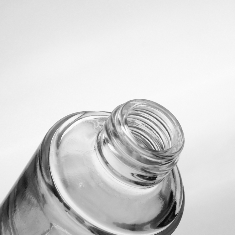 China Empty Clear 30ml Glass Liquid Foundation Bottle With White Pump F139 Popular Shape Makeup