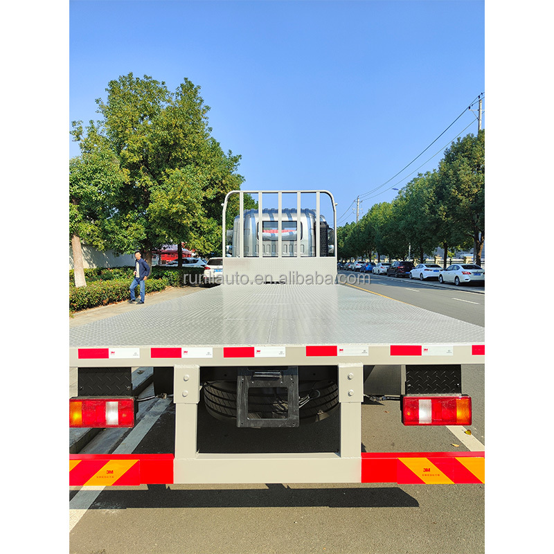 SINOTRUK HOWO 4x2 Flat Bed Truck