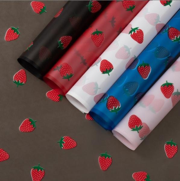 Wholesale of foreign trade brushed strawberry matte waterproof flower wrapping