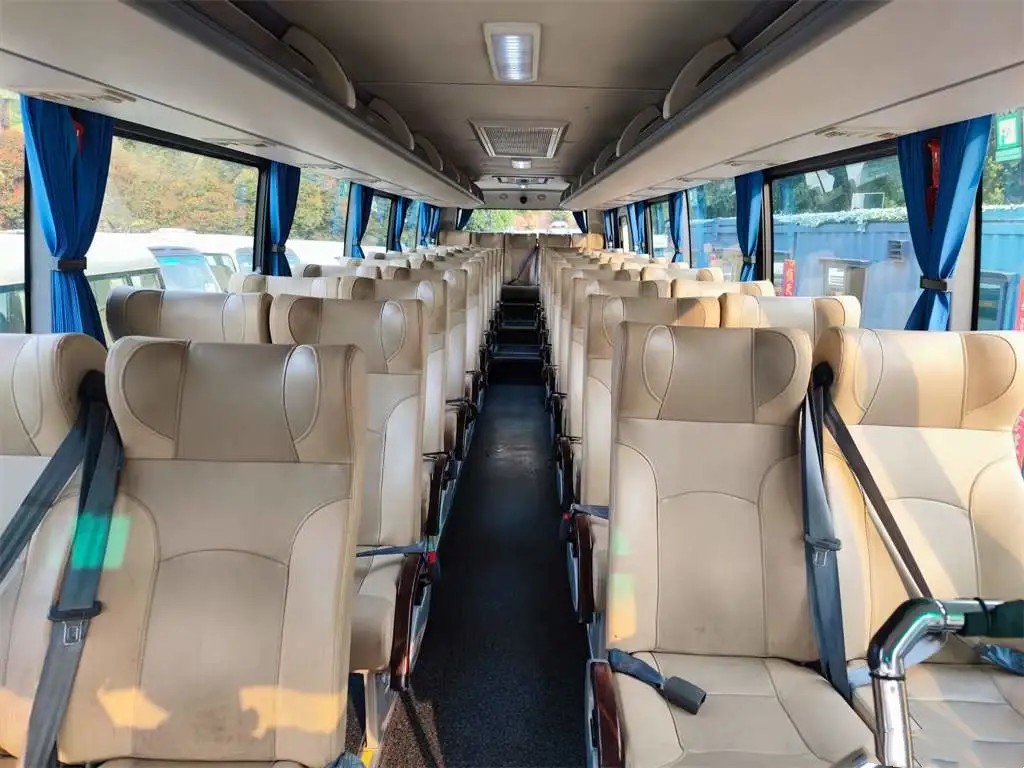 Used Luxury Buses 47 Seats Single Door Air Conditioner Big Luggage Compartment Golden Dragon Bus XML6102