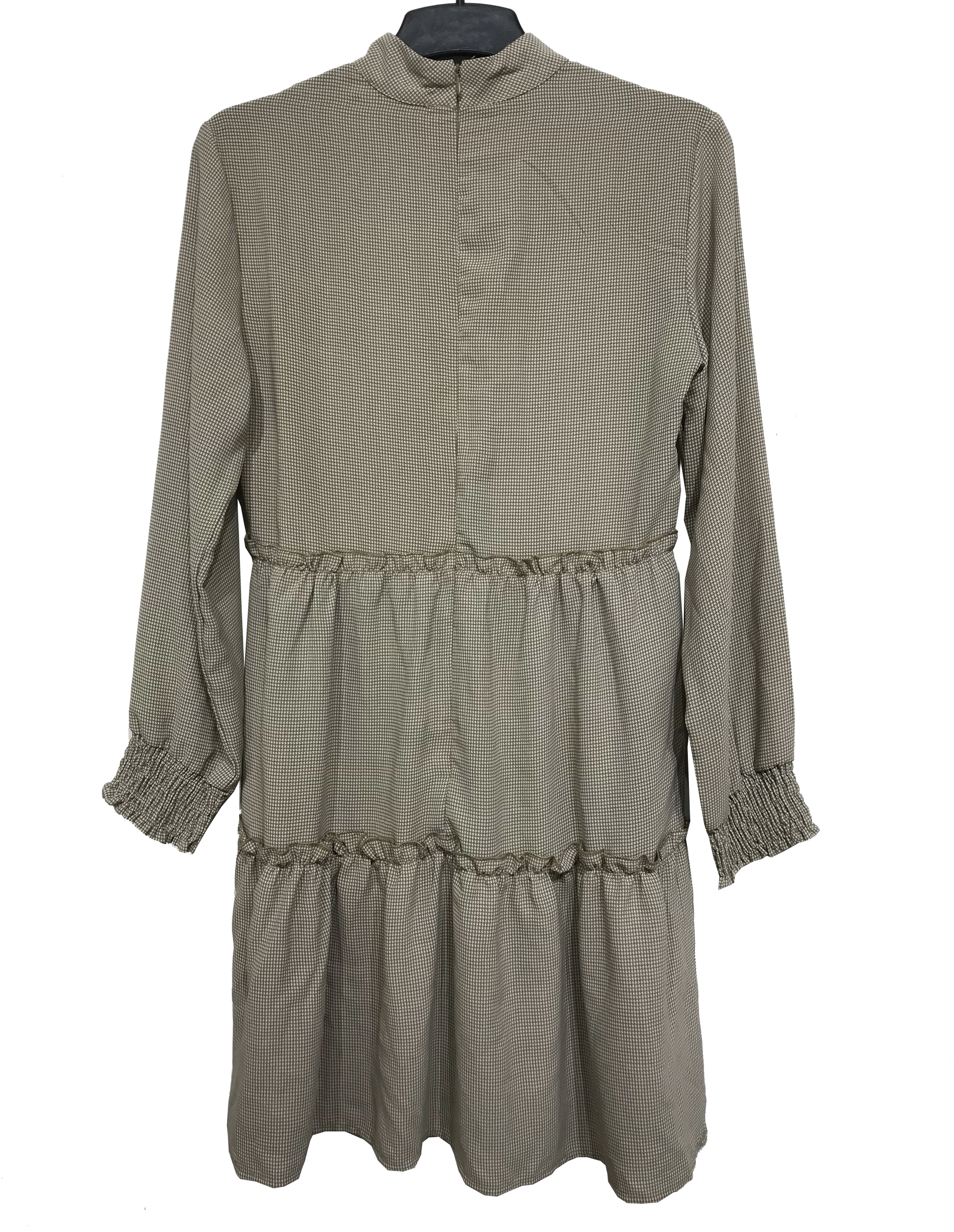 Breathable Ladies Plus Size Long Sleeve Long Dresses Cotton Fabric With Pleated Bottom