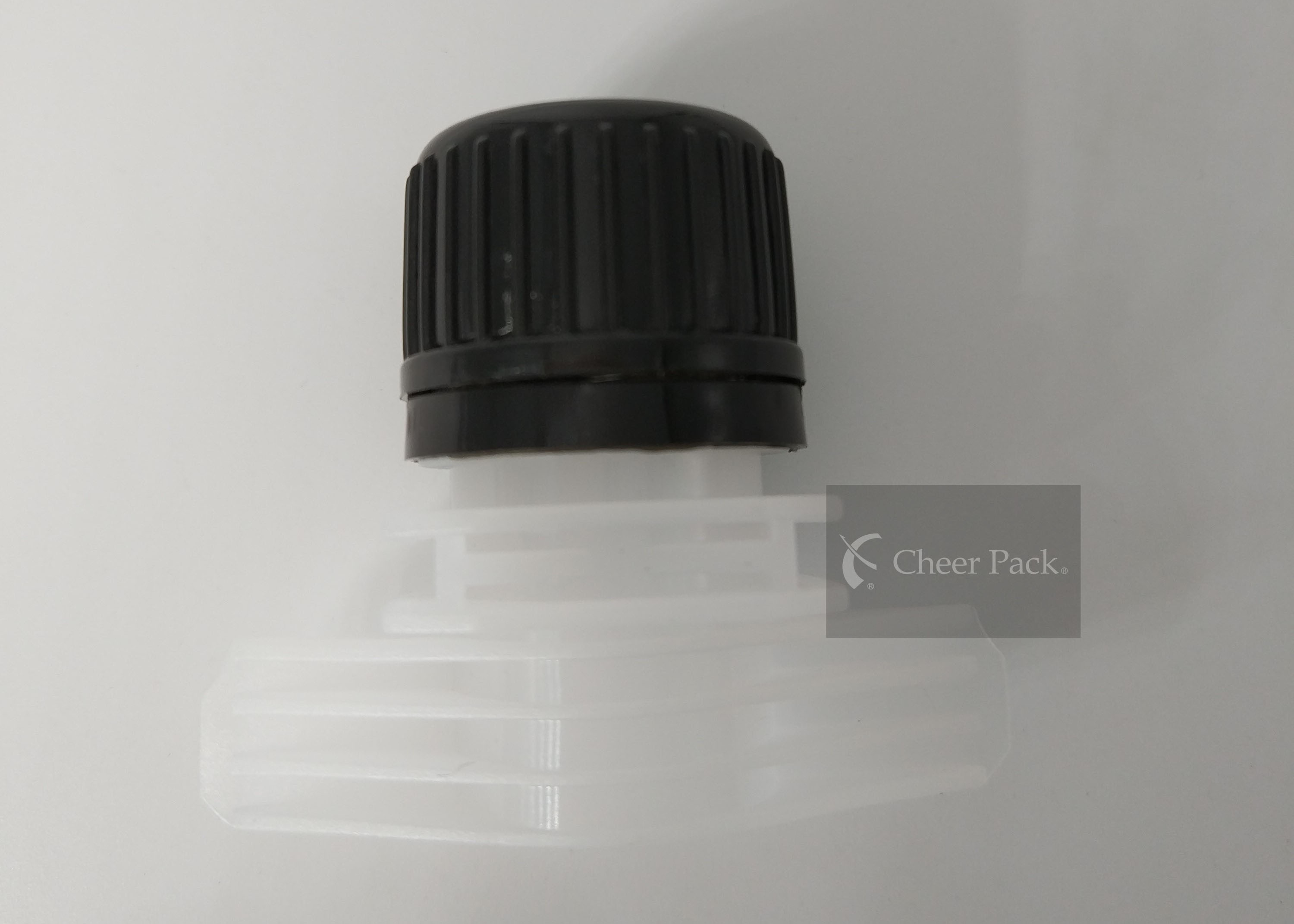 16mm Inner Diameter Plastic Spout Cap Multicolor Automatic Filling Machine