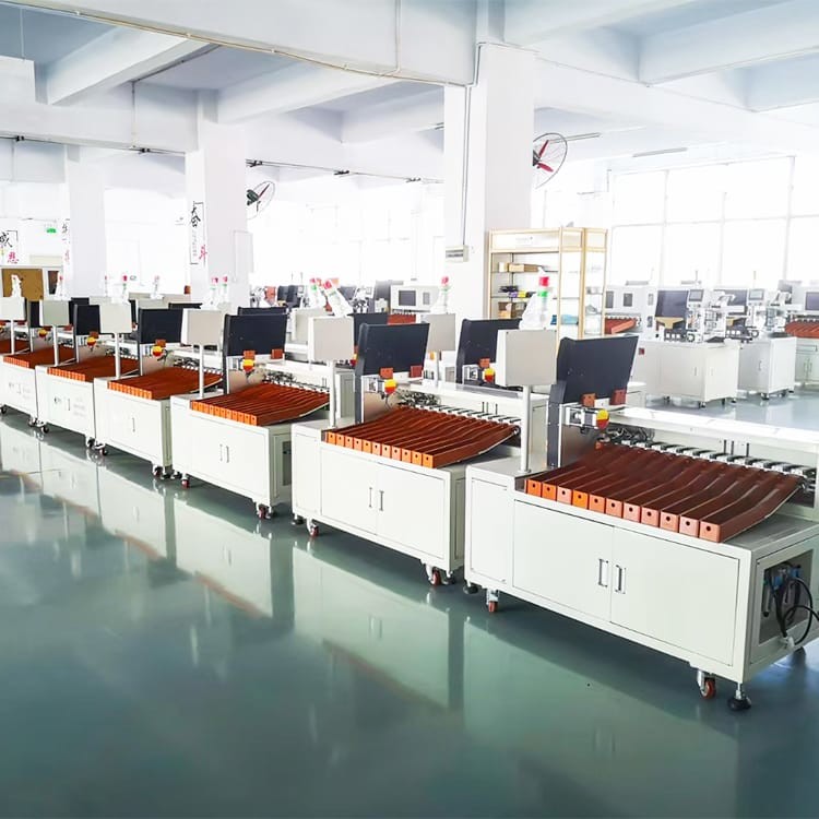 21 Channel Cylindrical Battery Sorting Machine For Assembly 18650 26650 21700 32650