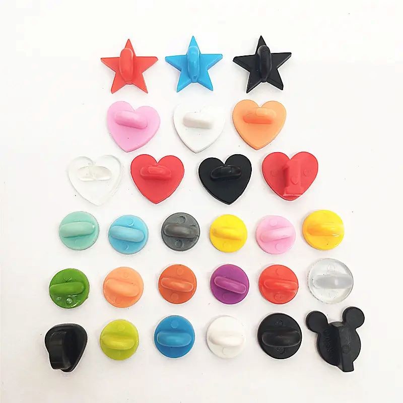 UAE Style 3D Die Casted Antique Custom Metal Lapel Pins Zinc Alloy With Leaf Pendants
