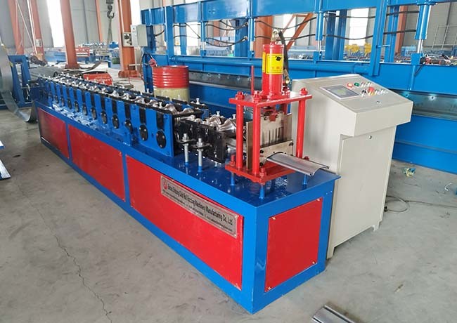 Customized Design Automatic Rolling Shutter Machine