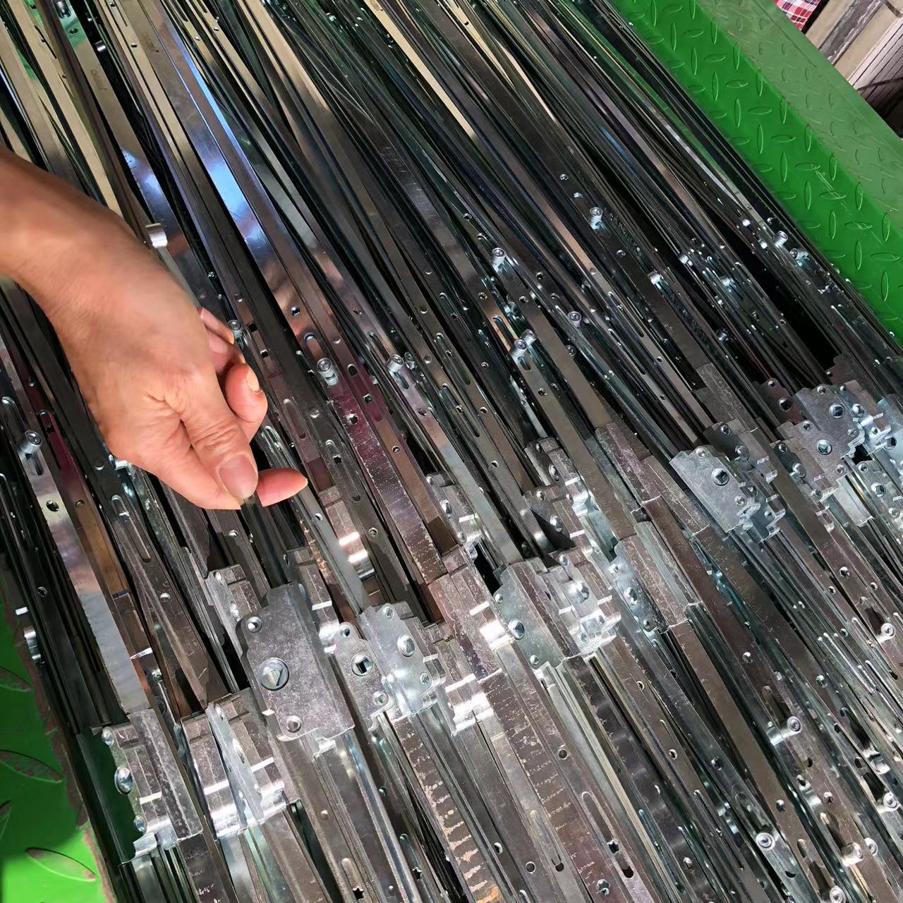 Modern Design Upvc Sliding Window Espag Rods 7.5BS Transmission Rod 400-2000mm Length