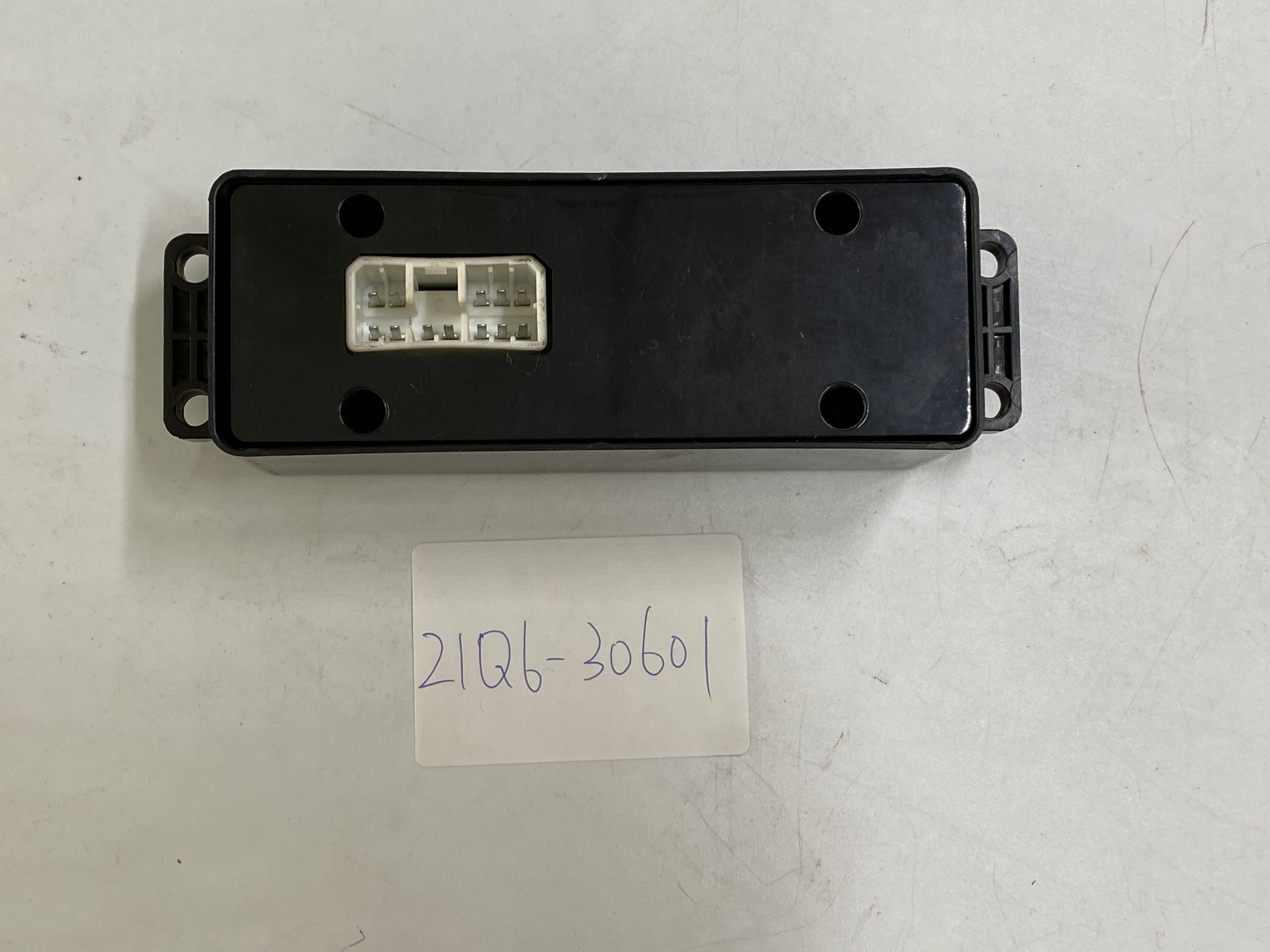 Excavator Headlight Wiper Controller Control Panel 21Q6-30601 Spare Part for SH210-5
