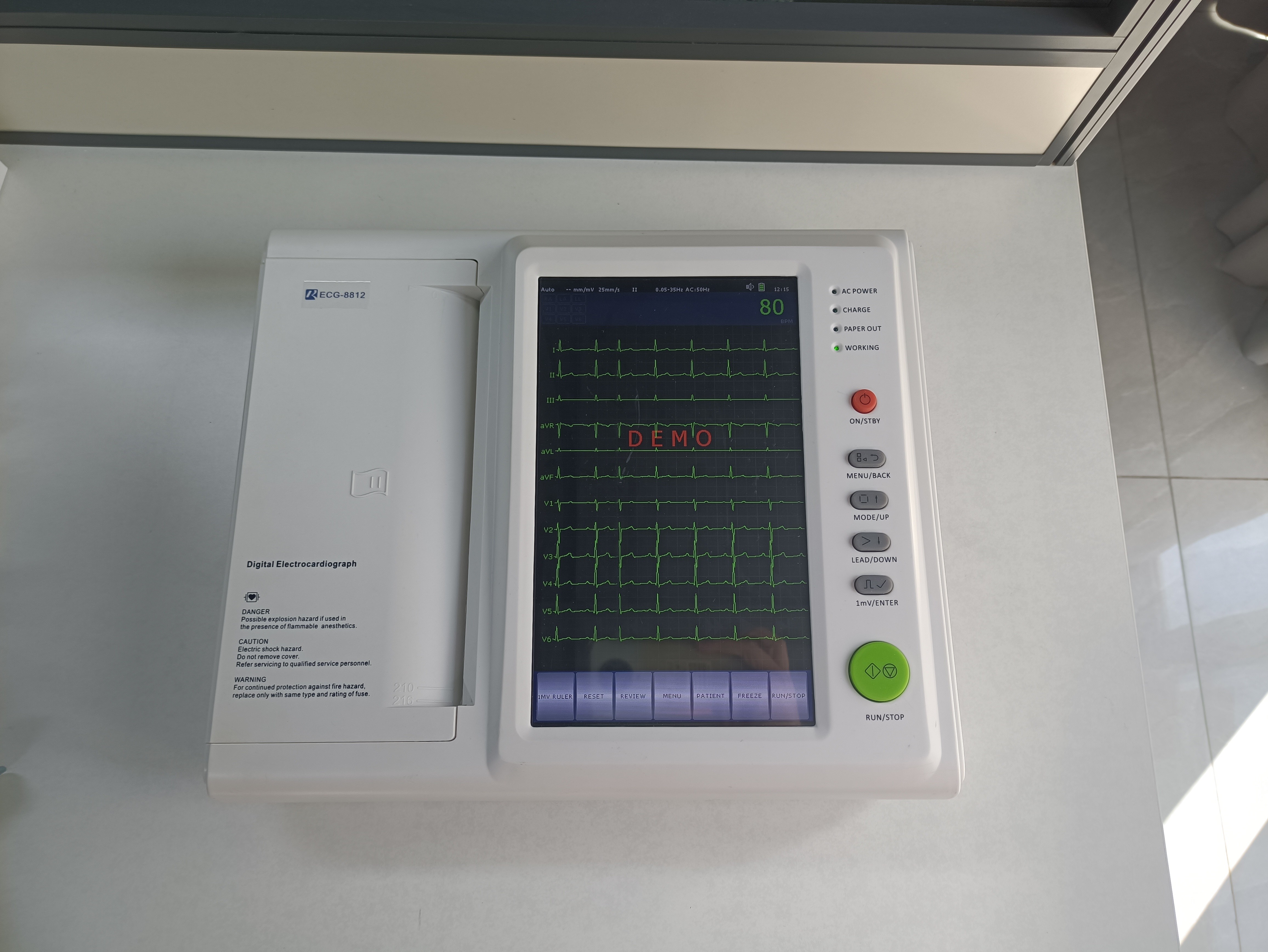 Hospital 12 Channel ECG Machine ECG-8812 Touch Screen 12 Lead Electrocardiography