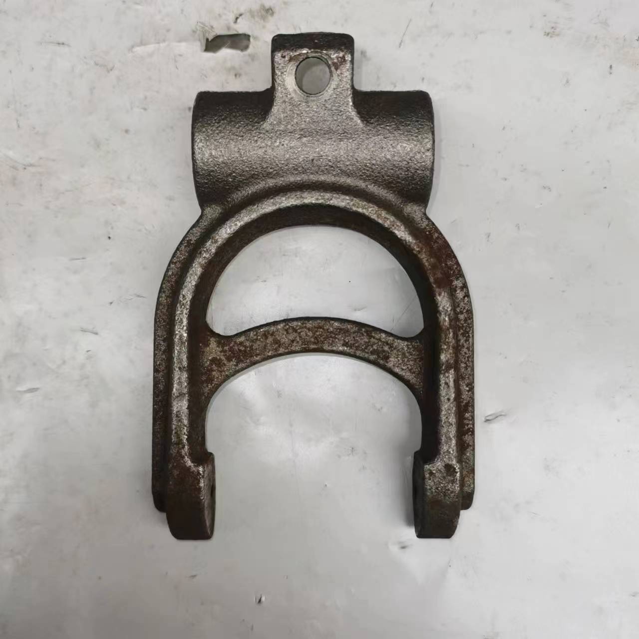 F3000 Clutch Release Fork for Dongfeng Dolica Off-road Vehicle 5-speed Transmission 523L-0041A5