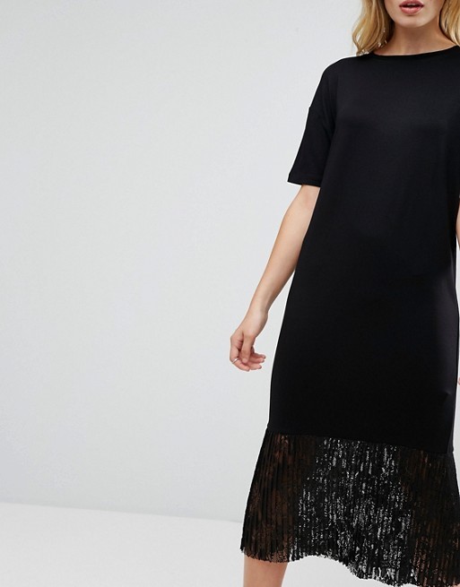 Newest Design Women Dress with Pleat Lace Hem