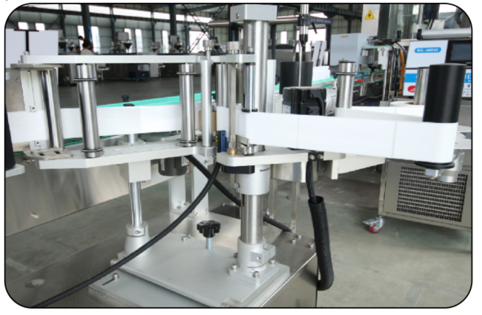 Various Round Bottles TN-150K Intelligent Self Adhesive Labeling Machine