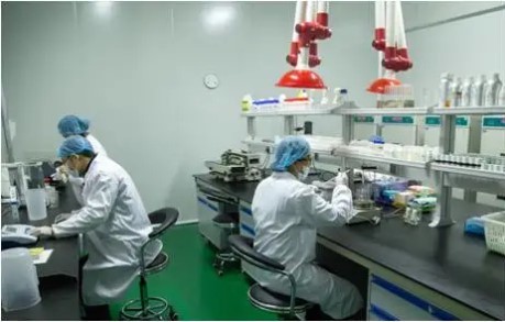 Disposable Female Sanitary Napkin Heavy Flow Pads For Lady