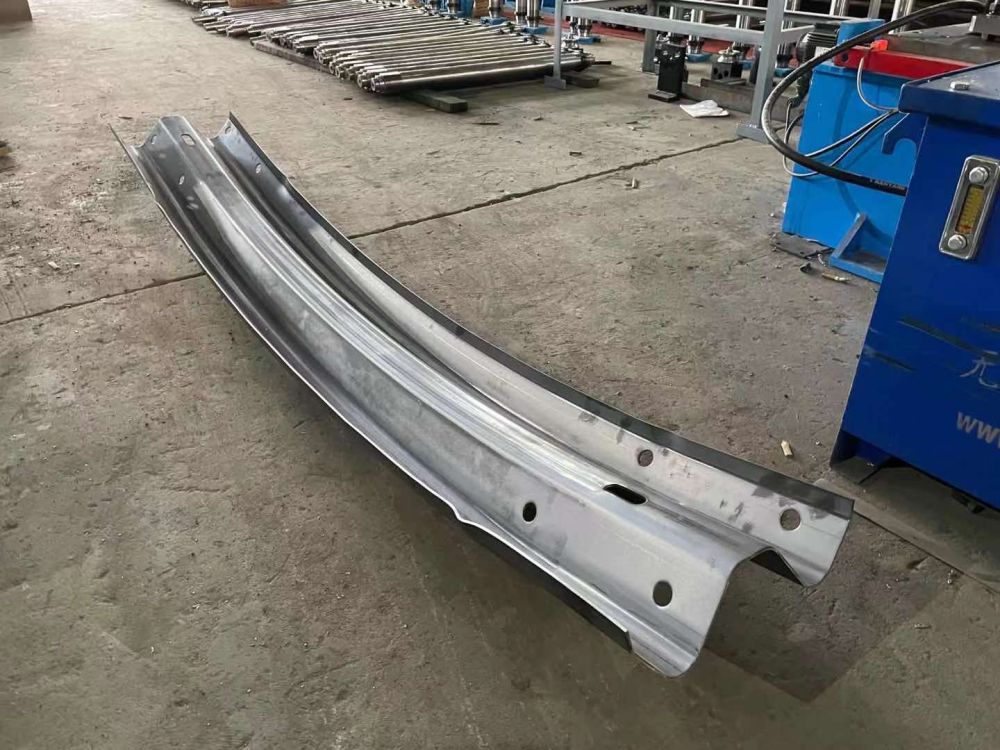 Custom W Beam Crash Barrier Machine Highway Guardrail Metal Roll Former