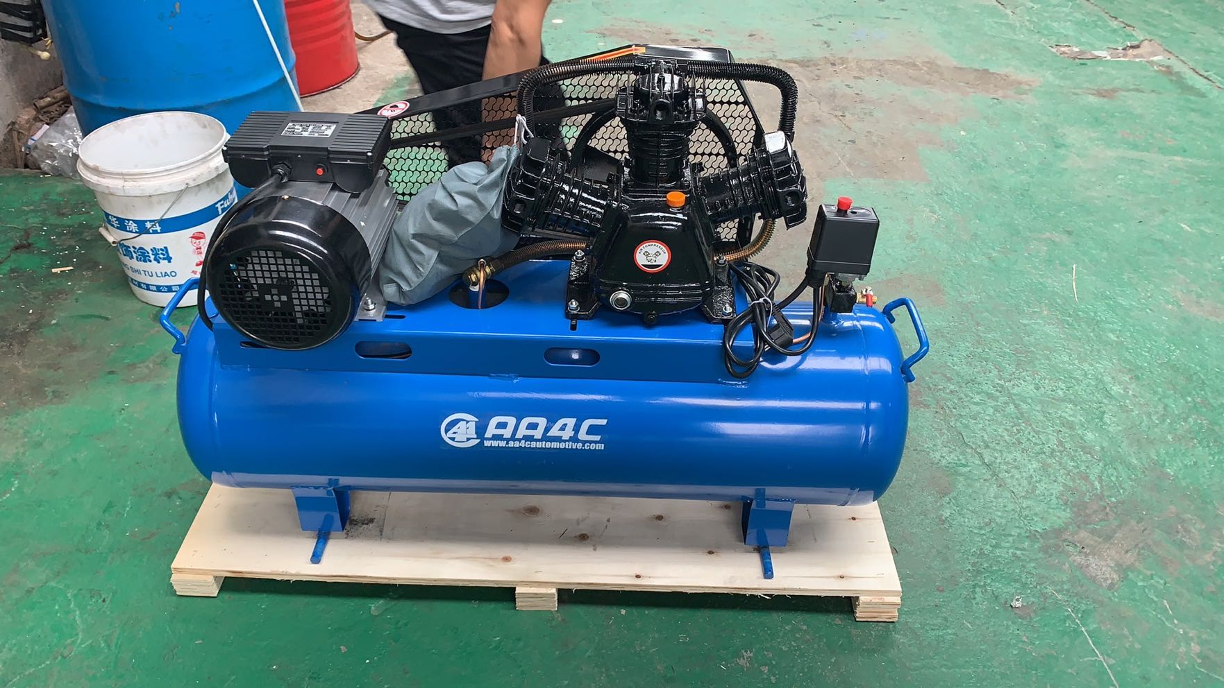 80Gallon 300L 10HP 7.5KW 12.5 bar Piston Air Compressor air source