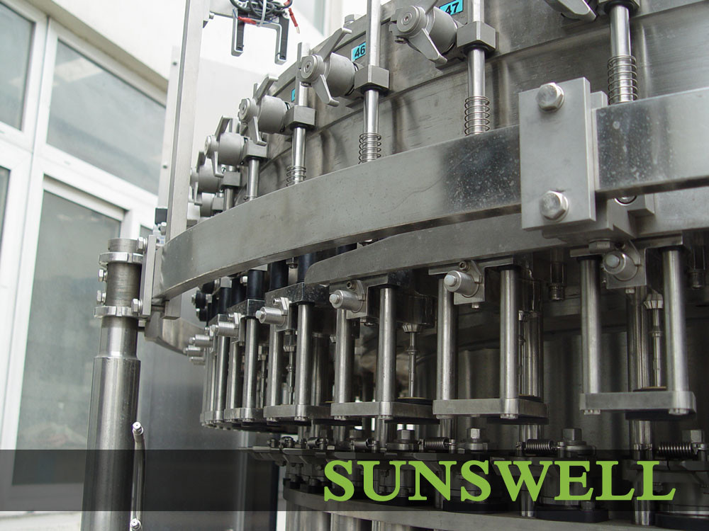 Hydraulic Carbonated Filling Machine , Soda Water Filling Machine
