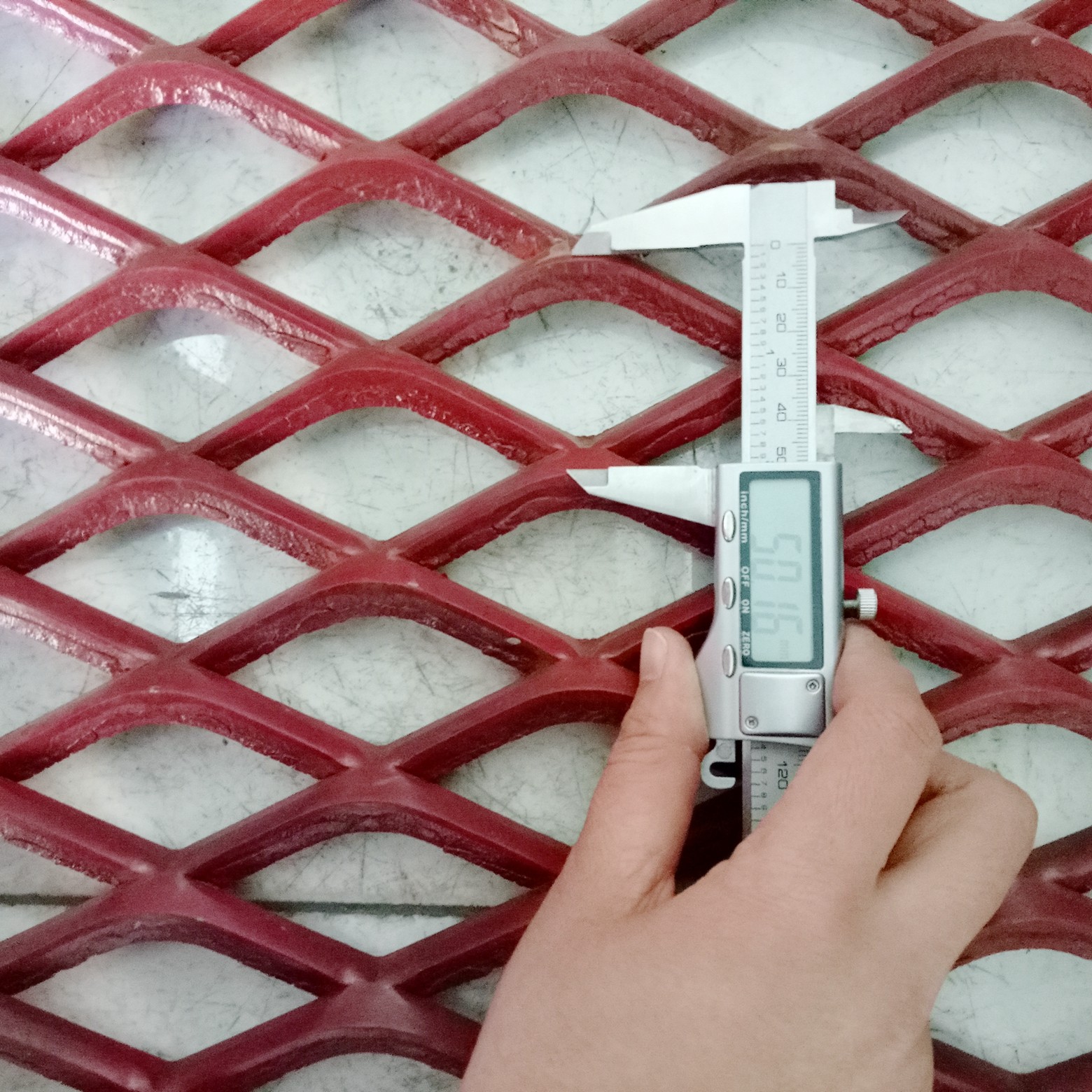 Wall Iron 6m Length Expanded Metal Panels Hexagonal Perforated Decorative