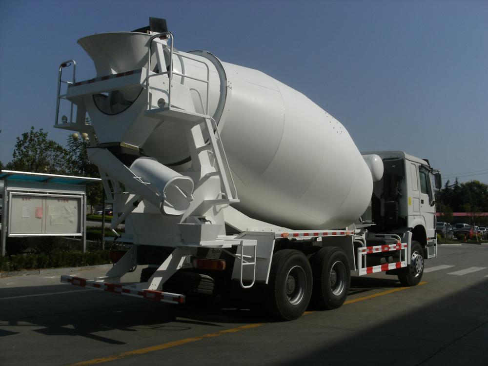 8cbm capacity volume concrete mixer truck howo 6x4 sinotruk cement mixer truck