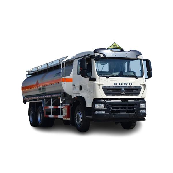 Secure and Durable Oil Tank Truck 30cube Tank capacity for Petroleum Product