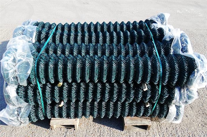 6 Foot 9 Gauge Black Galvanized Chain Link Fence