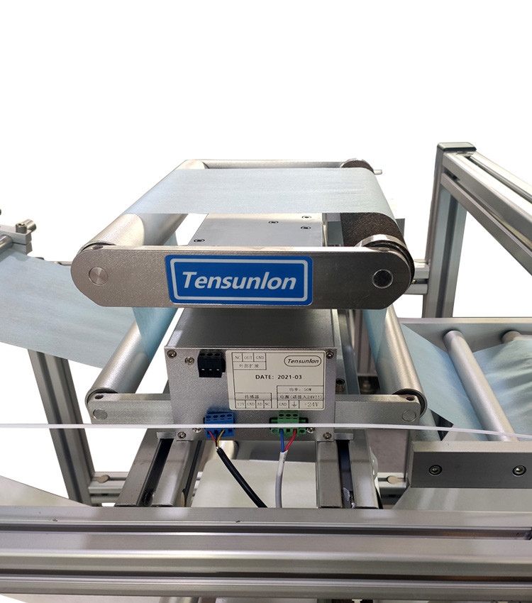 Fair Speed 3 Ply Face Mask Making Machine 500Pcs/Min With Elastic Bandage
