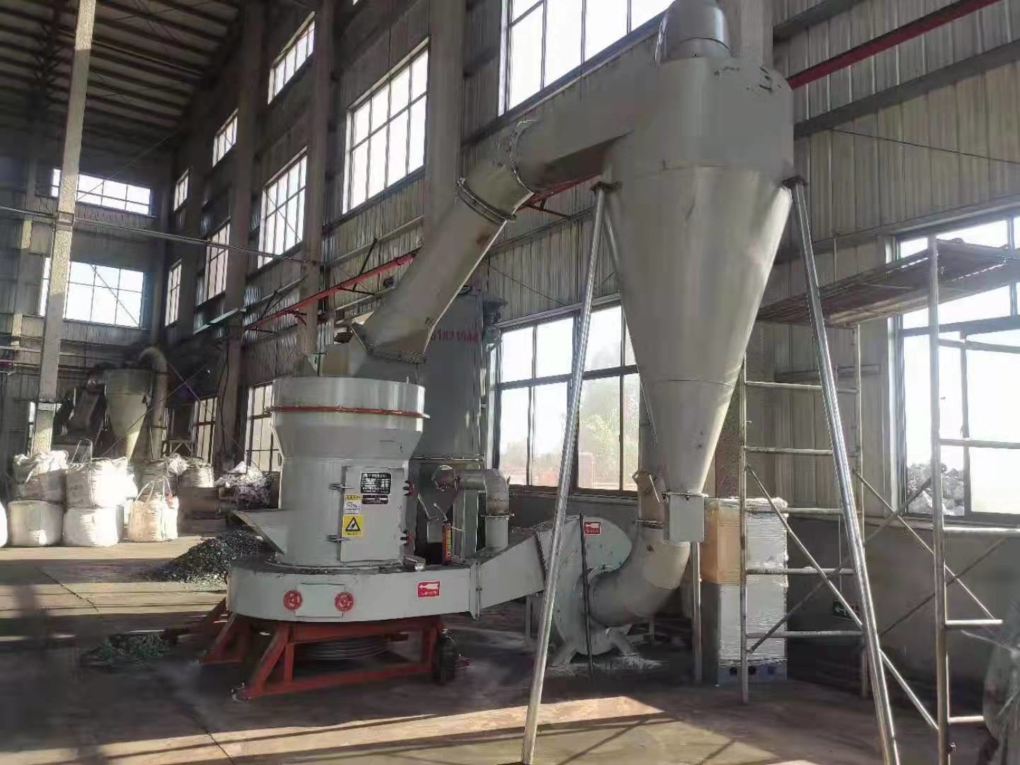 Cement Lime Gold Ore Fly Ash Impact Pulverizer Machine Grinding Mill Slag 0.5-25 Ton/H
