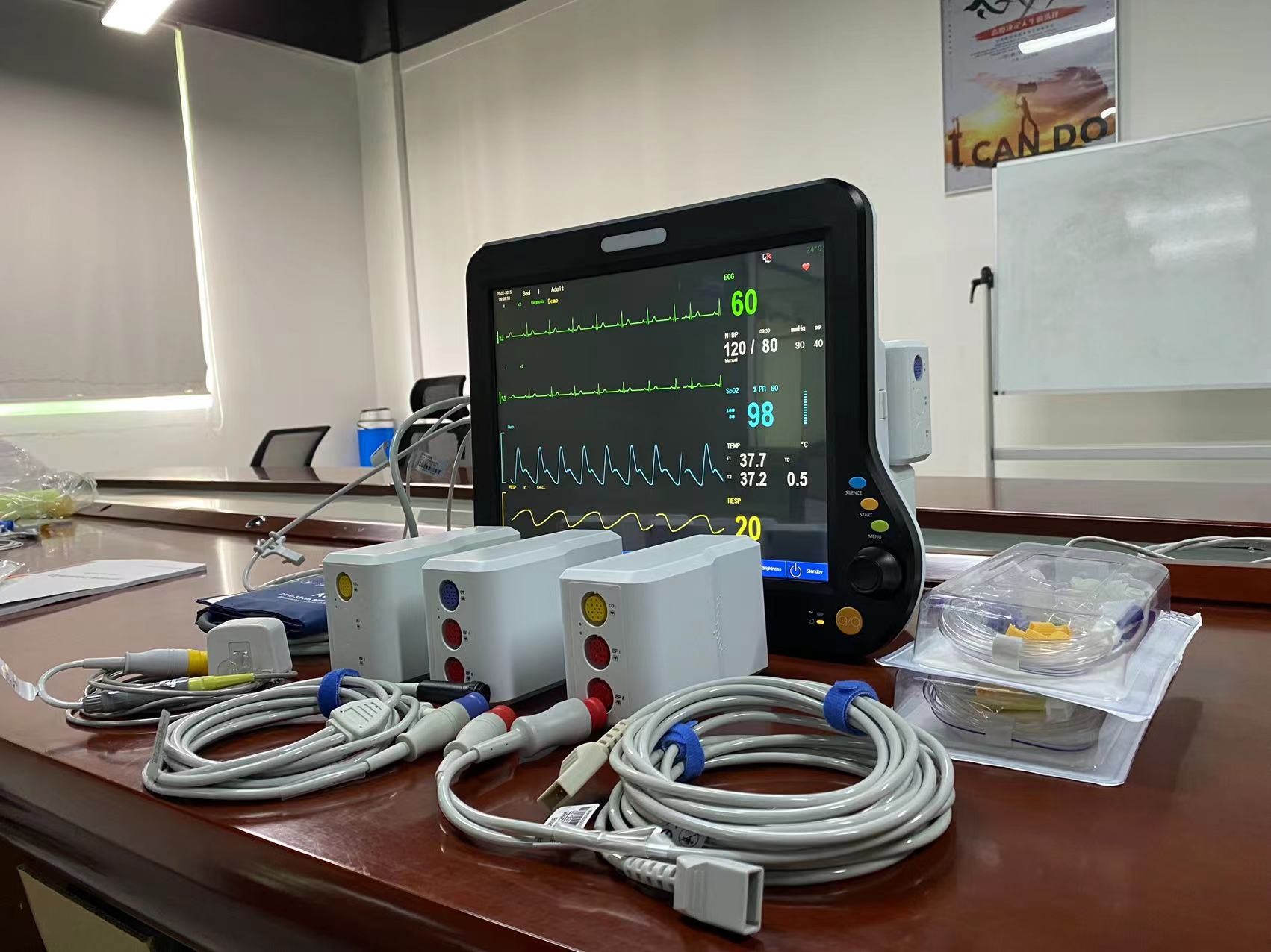 Multi Parameter ICU Heart Monitor , Hospital Vitals Machine With 15" Display