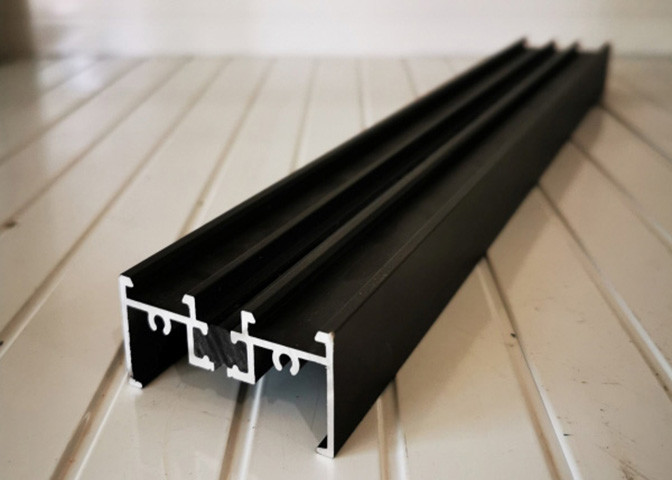 PA66 T8 Powder Coated Aluminum Profile Extrusions Anti Frosting