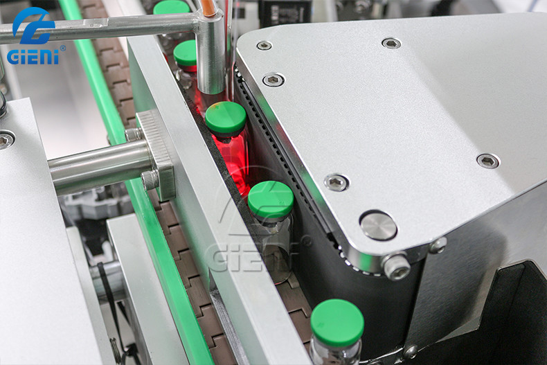 300/Min Round Bottle Vertical Cosmetic Labeling Machine
