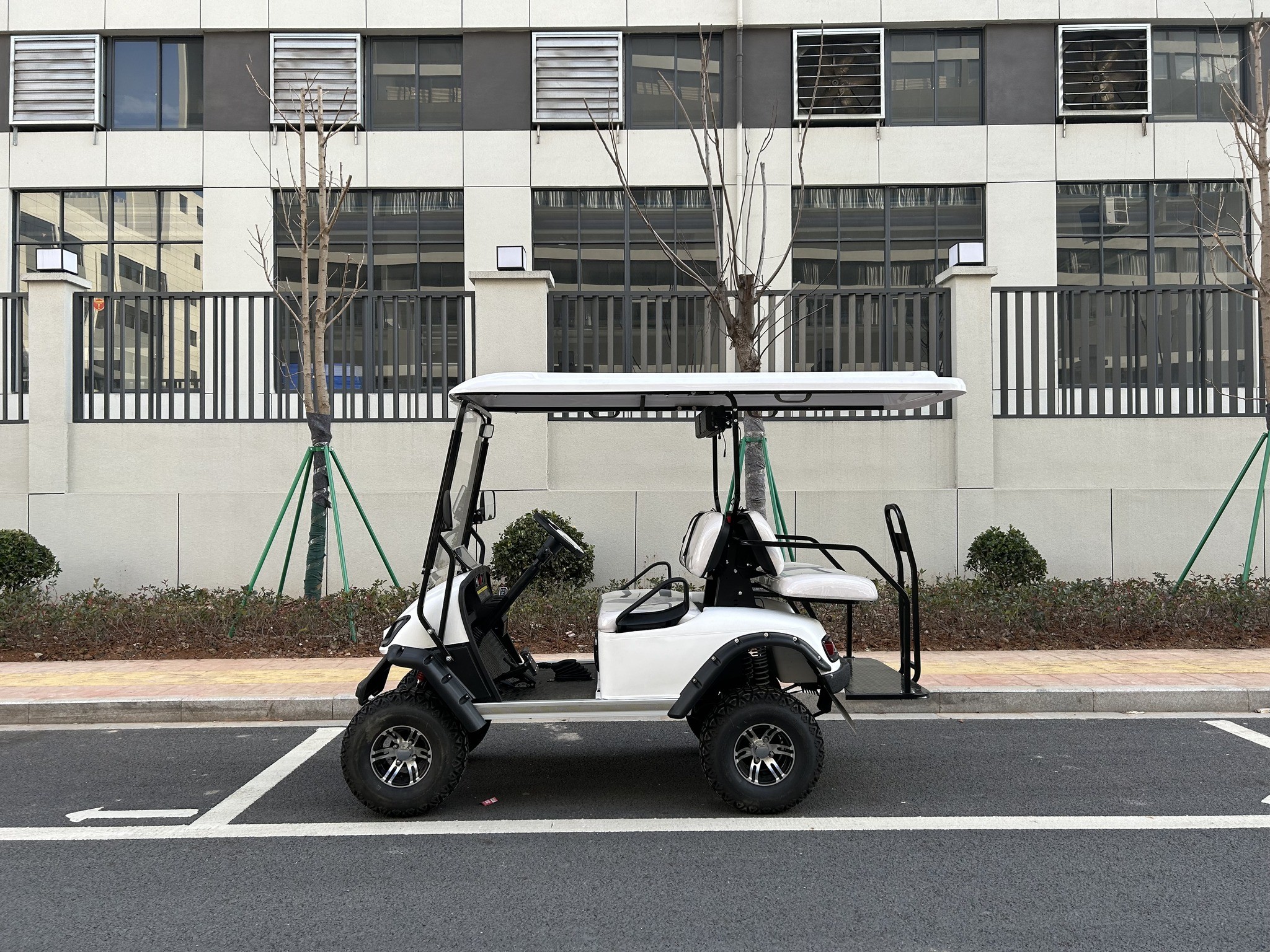 Effortlessly Conquer Slopes 4-Seater Golf Cart with Motor and Intelligent Control System