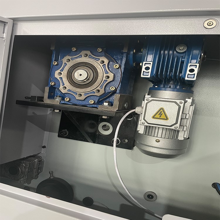 HJ-1100A-III Three Servo Automatic Slitting Machine For Rolled 1100mm 1150mm